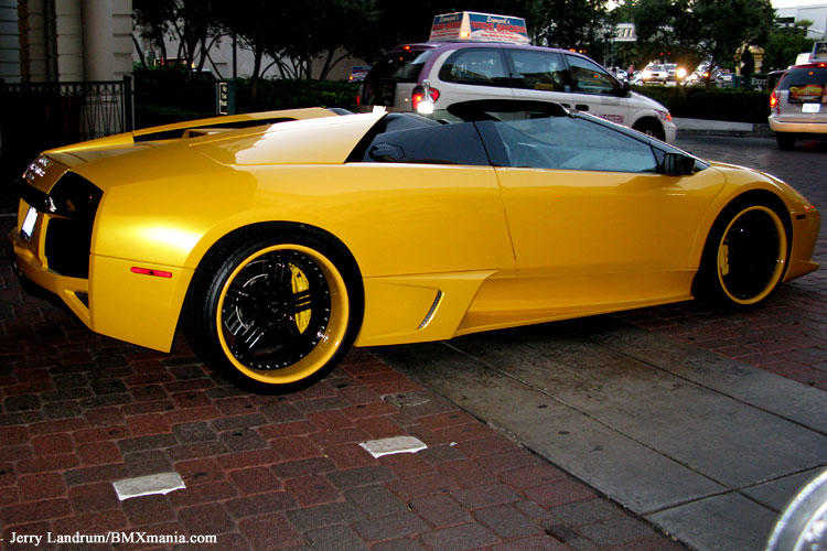 It's a custom Lamborghini Gallardo sittin' outside Interbike Bike Show